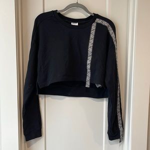 NWOT Gymshark Black Cropped Sweatshirt